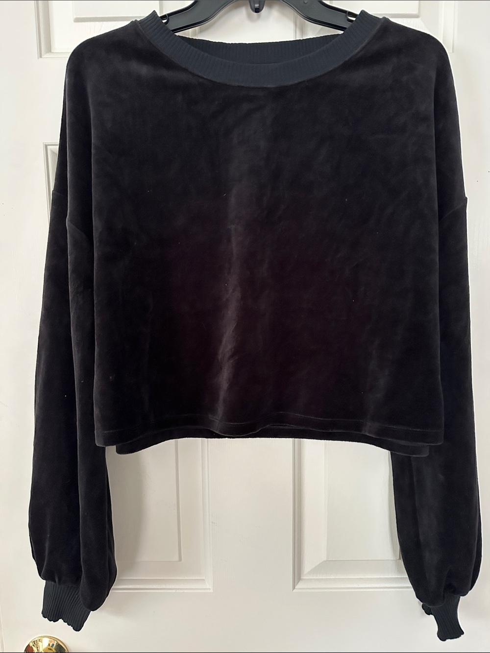 Carbon38 Black Velour 80% Cotton Cropped Sweatshirt size L